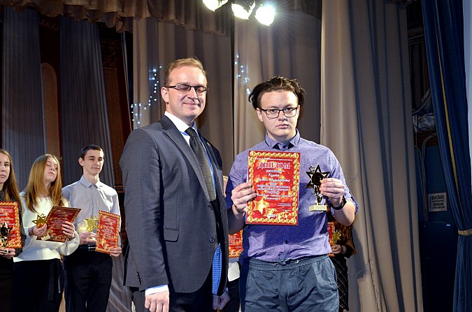 В Наволоках чествовали лучшую молодежь Кинешемского района фото 23