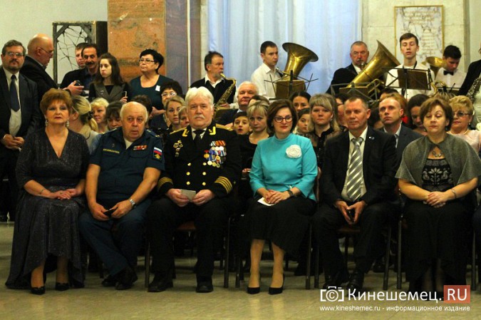 В Кинешме отгремел новогодний кадетский бал фото 7