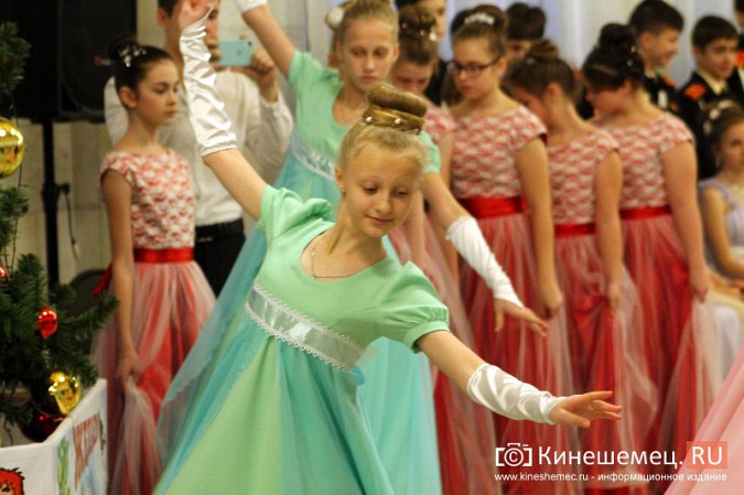 В Кинешме отгремел новогодний кадетский бал фото 81