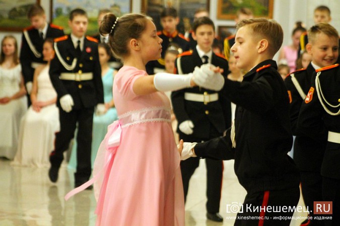 В Кинешме отгремел новогодний кадетский бал фото 38