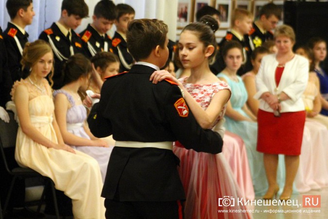 В Кинешме отгремел новогодний кадетский бал фото 32