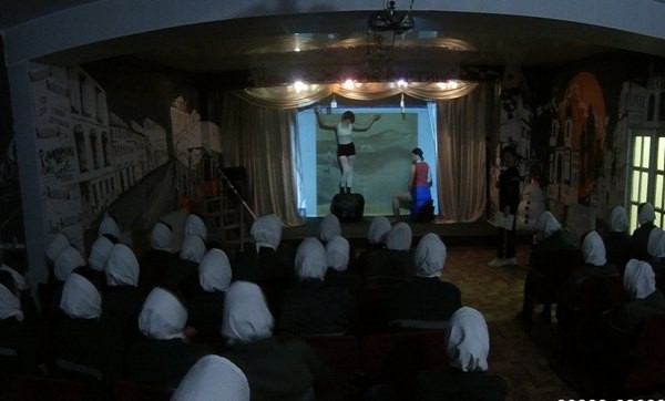 Осужденные кинешемской женской колонии «оживляли» известные полотна фото 3