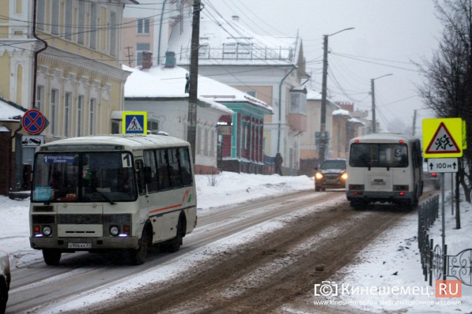 Кинешму очищают от снега фото 8
