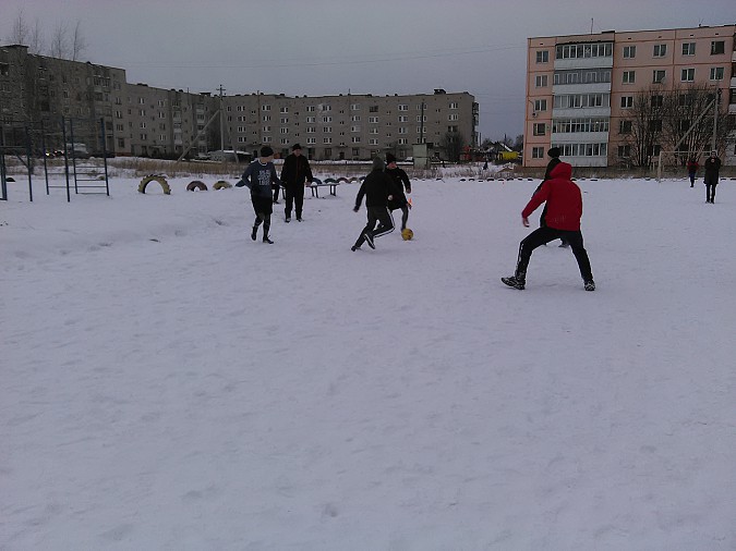 На площадке на улице Наволокской прошел рождественский турнир по мини-футболу фото 4