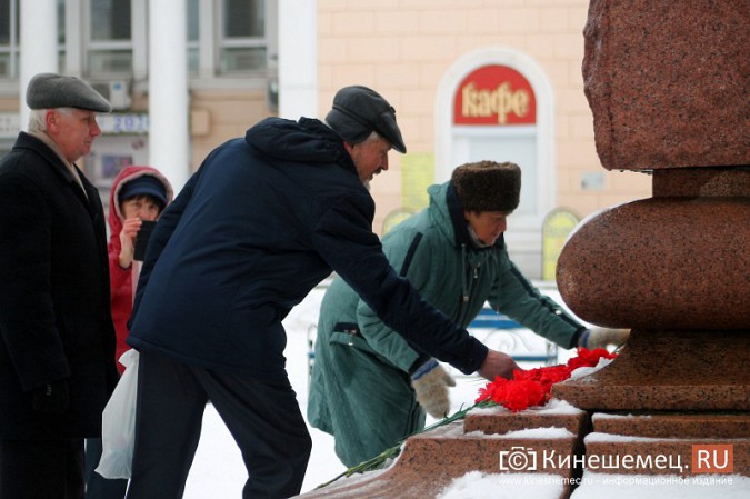 Кинешемские коммунисты почтили память Ленина фото 34
