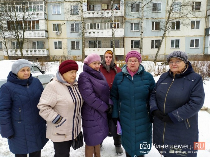 Жители ул.Красноветкинской с 2011 года ждут оплаченный ими ремонт территории фото 7