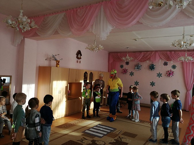 В Кинешме дошколята совершили путешествия в мир дорожных знаков фото 2