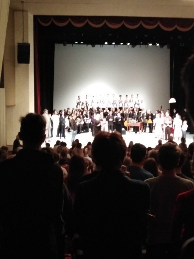 Несовершеннолетних осужденных сводили в Кинешемский театр на кантату «Нам нужен мир» фото 2