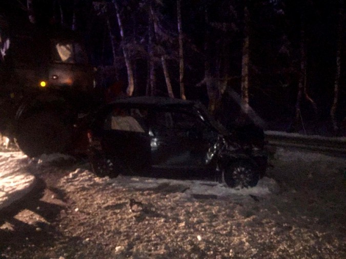 В Ивановской области в прицеп «КамАЗа» влетели три автомобиля: один человек погиб фото 3