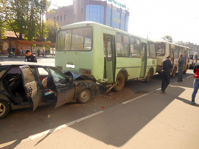 В Ивановской области произошло ДТП с двумя пассажирскими автобусами фото 3