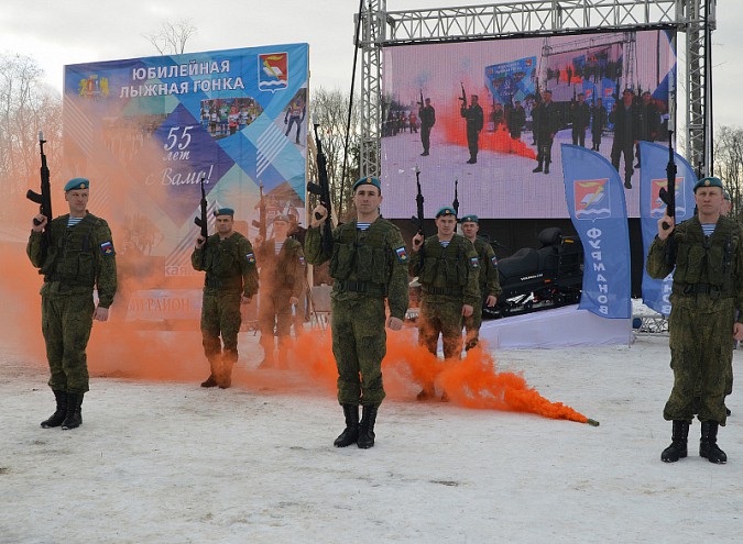 Спортсмены ДЮСШ «Звездный» вышли на старт юбилейной «Фурмановской лыжни» фото 9