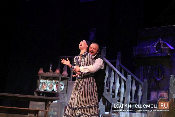 В Кинешму с гастролями приехал Кимрский театр драмы и комедии фото 4
