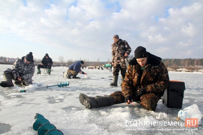 В Кинешме прошли соревнования по рыбной ловле на мормышку фото 13