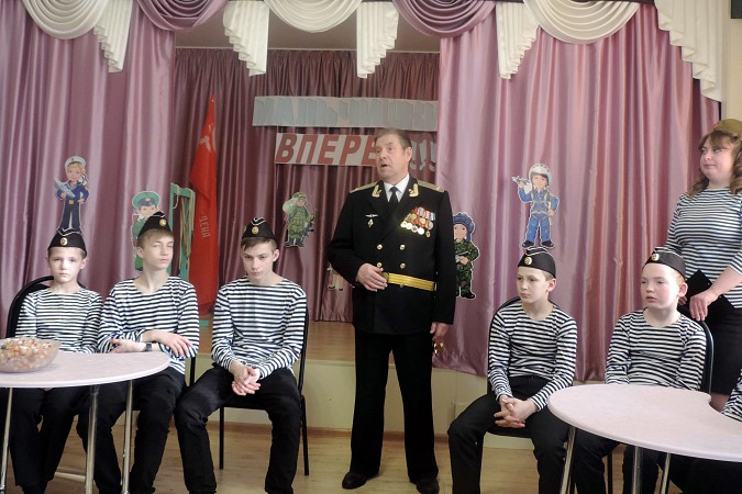 К воспитанникам Кинешемского детского дома пришли защитники Отечества фото 2