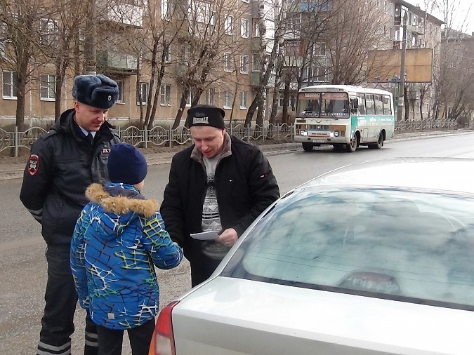 В Кинешме прошла акция «Водитель – лучший защитник Отечества» фото 2