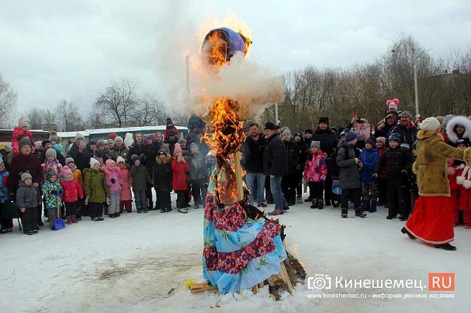 Депутат Кинешемской думы Костров подпалил Масленицу на «Автоагрегате» фото 40