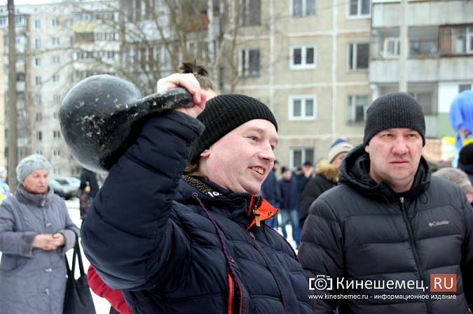 Депутат Кинешемской думы Костров подпалил Масленицу на «Автоагрегате» фото 27