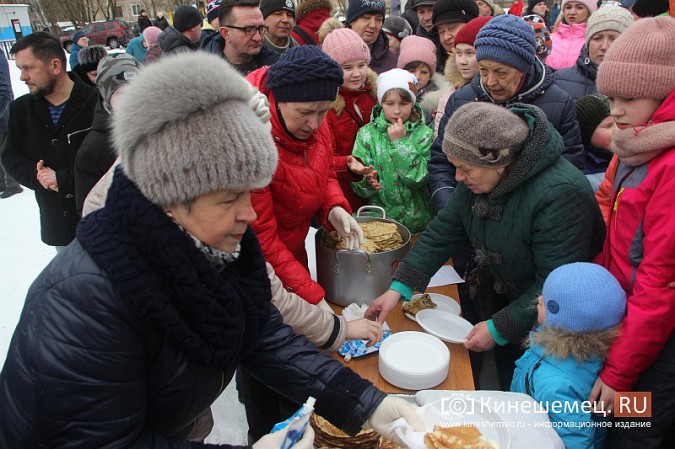 Депутат Кинешемской думы Костров подпалил Масленицу на «Автоагрегате» фото 25