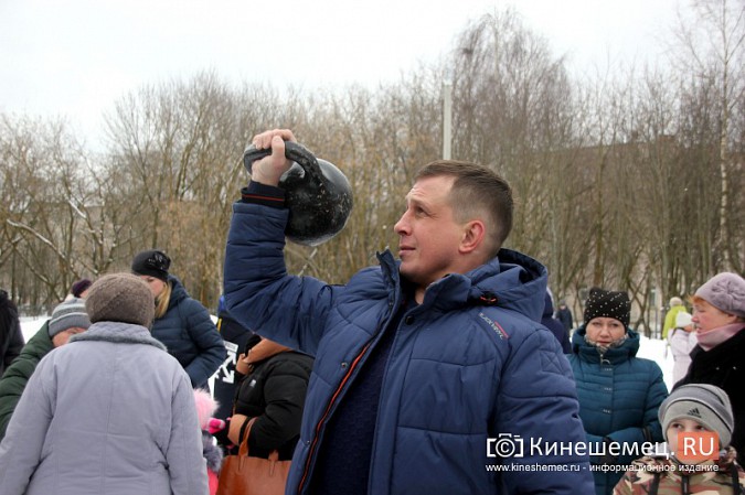 Депутат Кинешемской думы Костров подпалил Масленицу на «Автоагрегате» фото 29