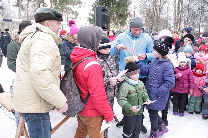 Кинешемское казачество пришло проводить зиму в парк на «1-й Фабрике» фото 15