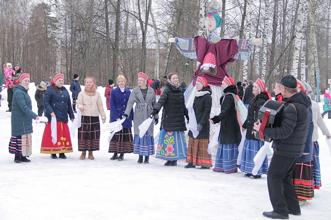 Кинешемское казачество пришло проводить зиму в парк на «1-й Фабрике» фото 4