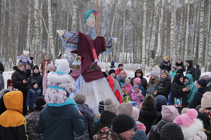 Кинешемское казачество пришло проводить зиму в парк на «1-й Фабрике» фото 11