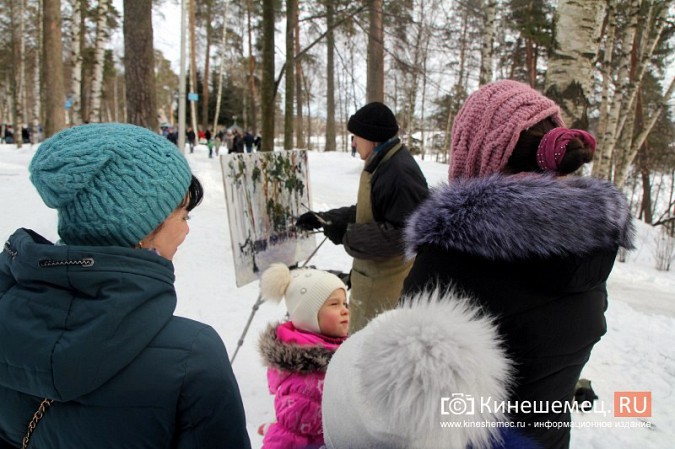 В центральном парке Кинешмы провожали зиму, которой не было фото 17