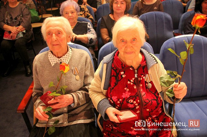В преддверии 8 марта в Кинешме чествовали лучших женщин города фото 8