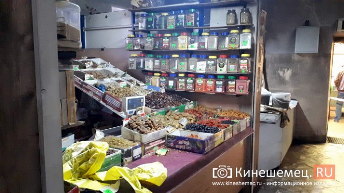 Предприниматели Кинешмы подсчитывают ущерб от пожара на продовольственном рынке фото 11