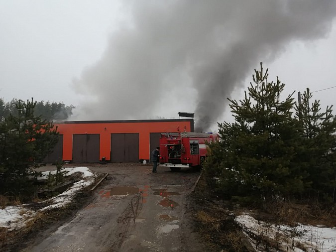 8 марта в здании на улице Заволжская в Кинешме тушили мебель фото 2