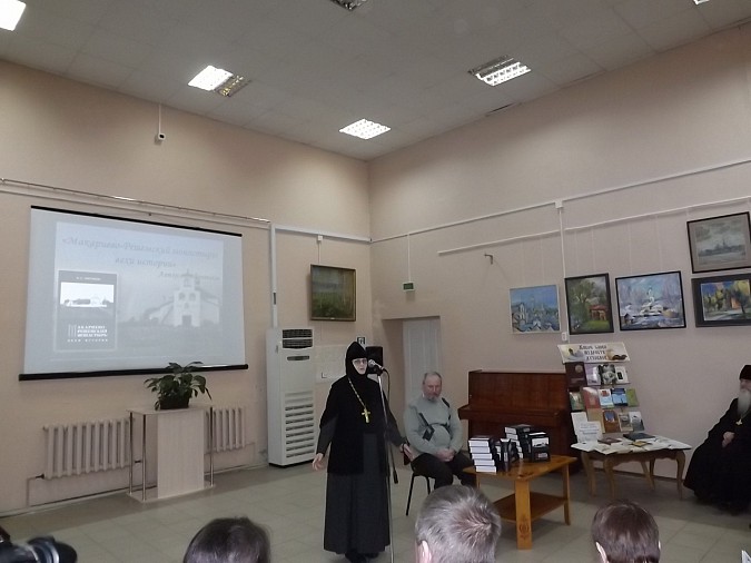 В Кинешме презентовали книгу о Макариево-Решемском монастыре фото 4