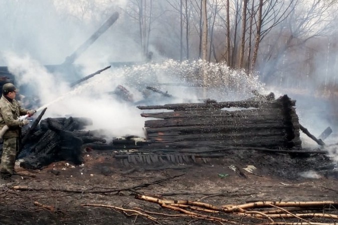 В Кинешемском районе пожар уничтожил несколько домов фото 11