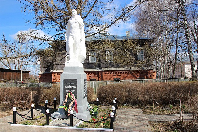 В Кинешме продолжается ремонт обелисков и мемориалов воинских захоронений фото 4