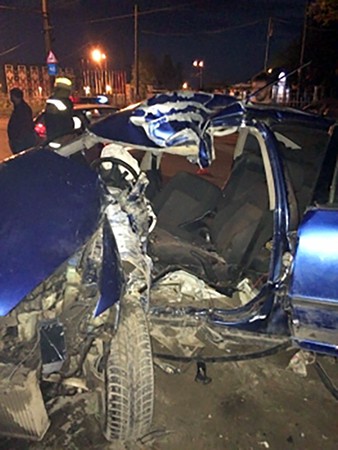 В Ивановской области водитель без прав «въехал» в столб фото 2