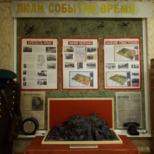 В кинешемской школе №1 открылась экспозиция, посвященная битве за Севастополь фото 16