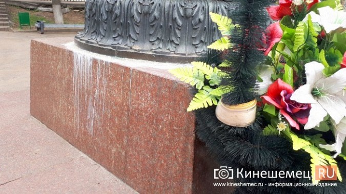 Власти Кинешмы ко Дню Победы так и не привели в порядок памятник маршалу Василевскому фото 11