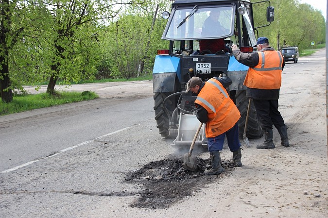 В Кинешме начали ремонтировать дороги, на которые ранее нанесли разметку фото 2