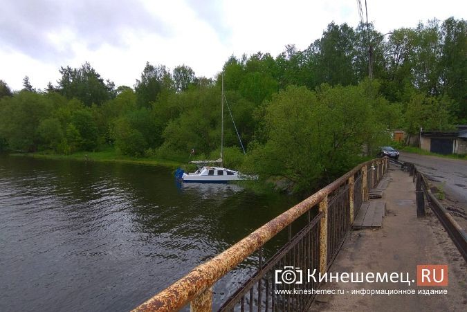 К Кинешме причалил 10-метровый парусный катамаран «Мартин» фото 6