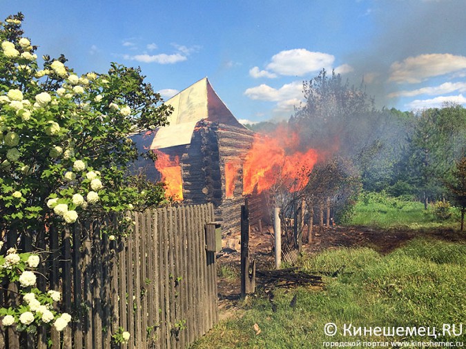 Баня и жилой дом сгорели в Заволжском районе фото 2