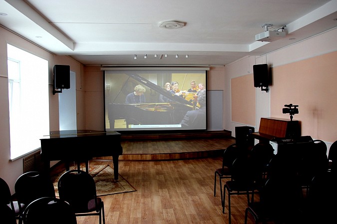 В Кинешемской школе искусств появился виртуальный концертный зал фото 3