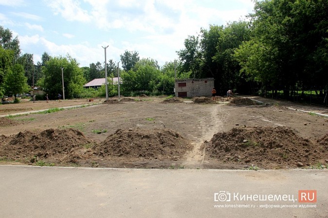 Долгожданную досуговую площадку на Щорса планируют достроить к 1 сентября фото 5