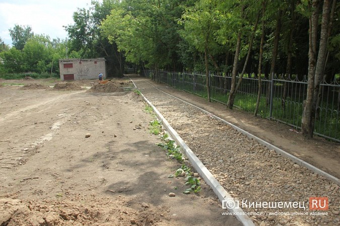 Долгожданную досуговую площадку на Щорса планируют достроить к 1 сентября фото 11