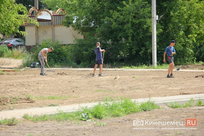 Долгожданную досуговую площадку на Щорса планируют достроить к 1 сентября фото 7