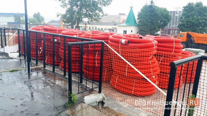 Вопрос с ремонтом Белых торговых рядов и территории вокруг остается открытым фото 5