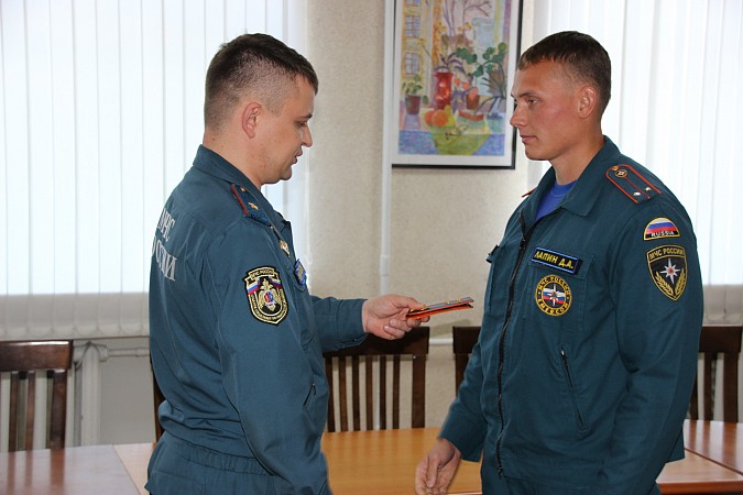 Кинешемских пожарных наградили за «За отличие в службе» и «За заслуги» фото 4