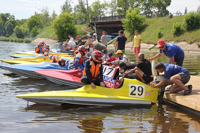 Станислава Воскресенского просят провести в Кинешме этап Кубка по водно-моторному спорту фото 2