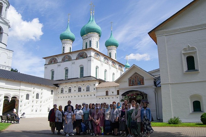 Кинешемские паломники поклонились святыням Ярославской области фото 3