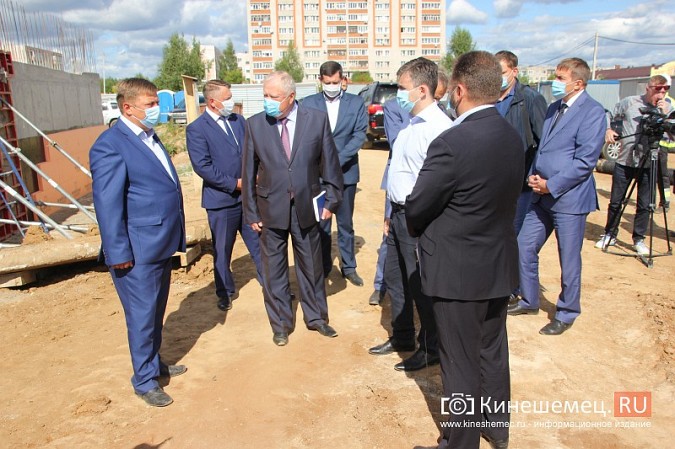 Подрядчик обещает закончить строительство бассейна на Гагарина до конца года фото 2