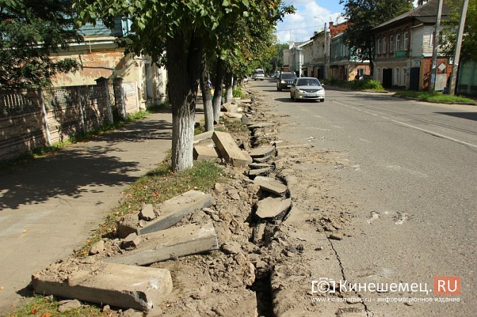 В Кинешме приступили к ремонту дороги на улице Комсомольской фото 7