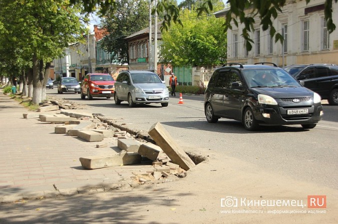 В Кинешме приступили к ремонту дороги на улице Комсомольской фото 9
